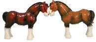 kissing salt & pepper shakers